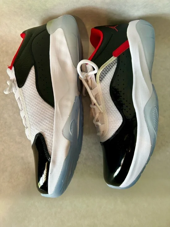 Air Jordan II CMFT Men’s Size 10, Brand New, in original box. D00613-960 - Picture 3 of 7